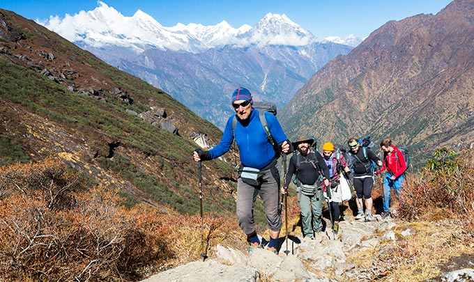 Experiencia de trecking en hoteles Bluebay Hotels & Resorts