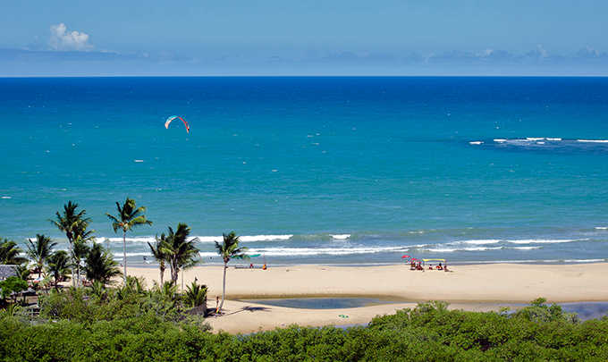 Experiencia de windsurf en hoteles Bluebay Hotels & Resorts