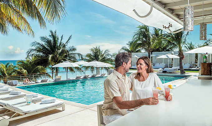 Experiencia en hoteles para solo adultos en Bluebay Hotels & Resorts