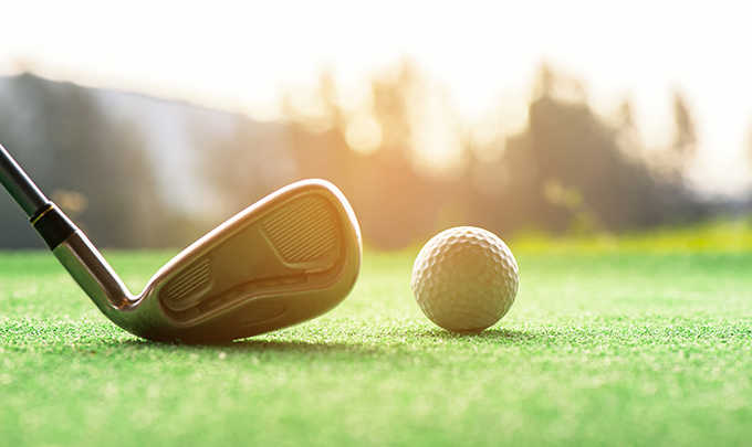 Una experiencia hoteles con golf en Bluebay Hotels & Resorts