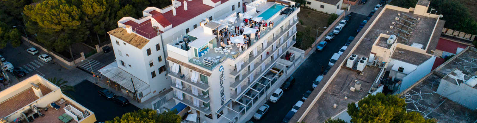 Experiencia en hotel sky bel para solo adultos en Bluebay Hotels & Resorts