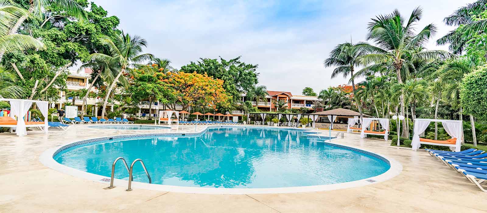 All the charm of Boca Chica in an all-inclusive resort